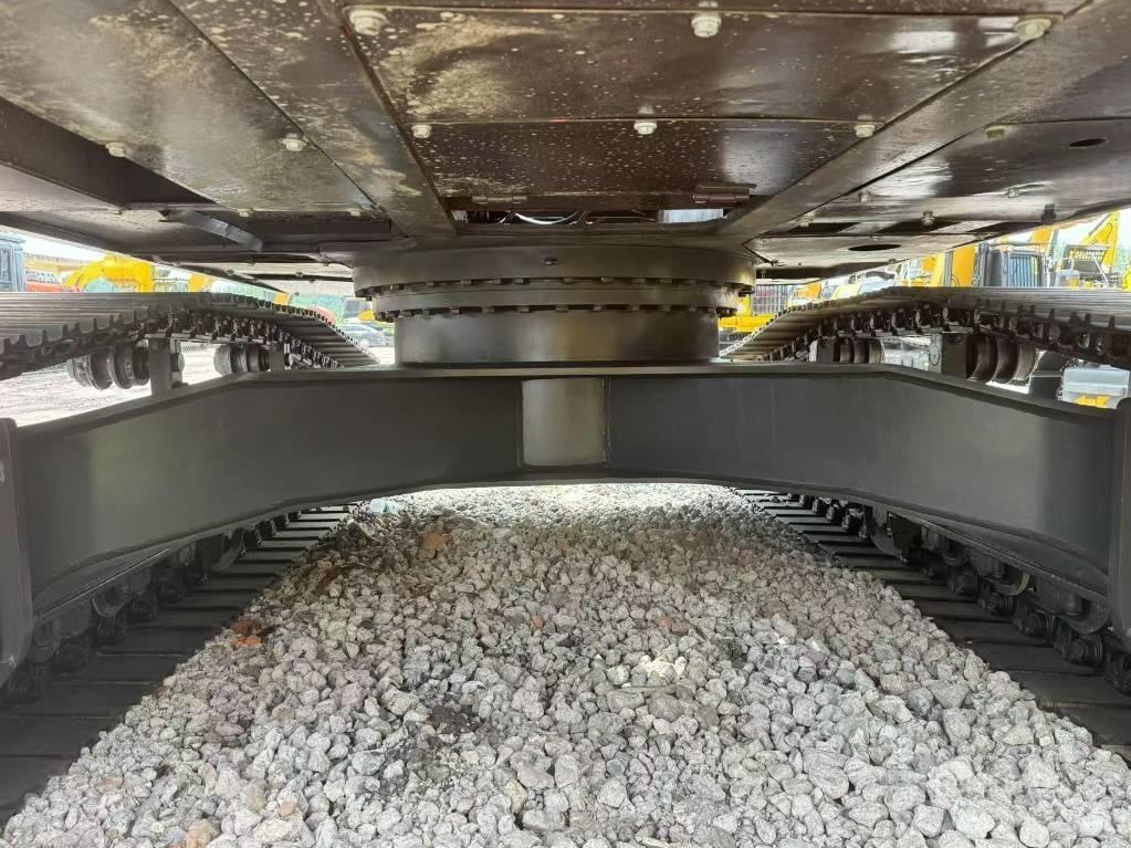 Doosan DX300-9C 履带挖掘机