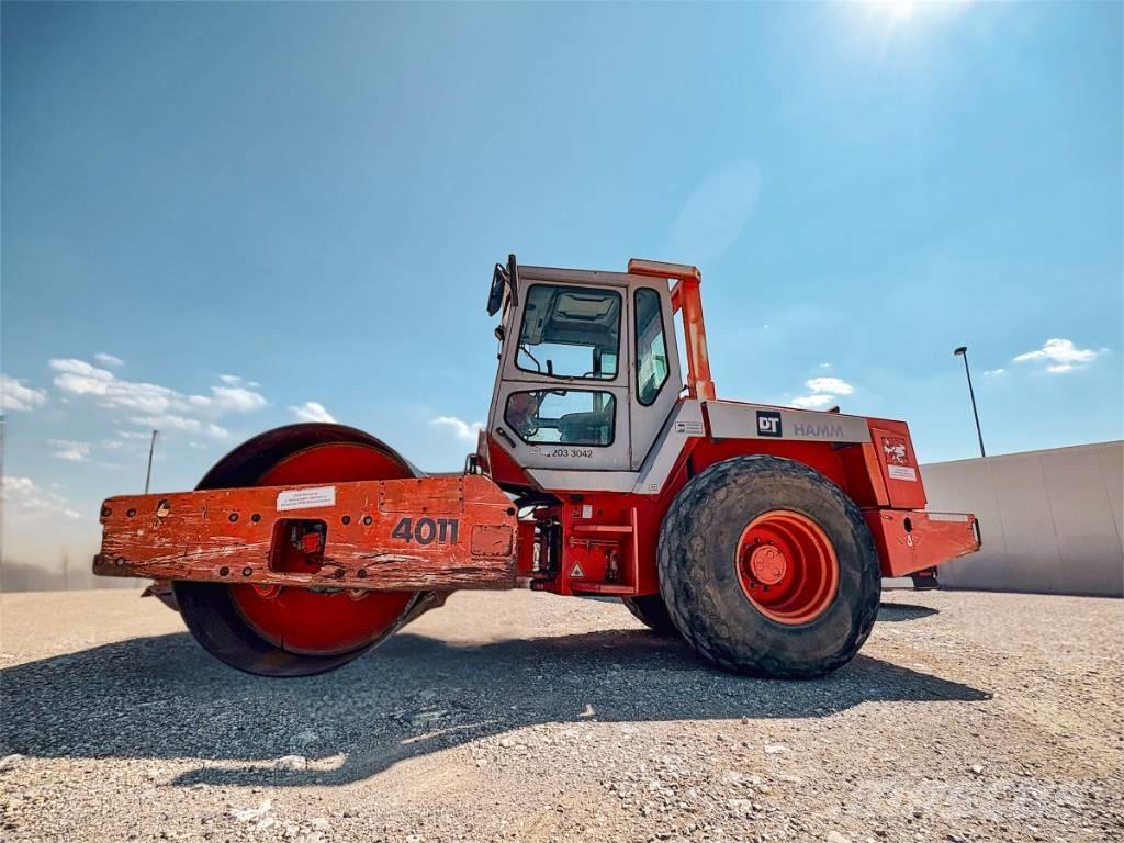 Hamm 4011 双轮压路机