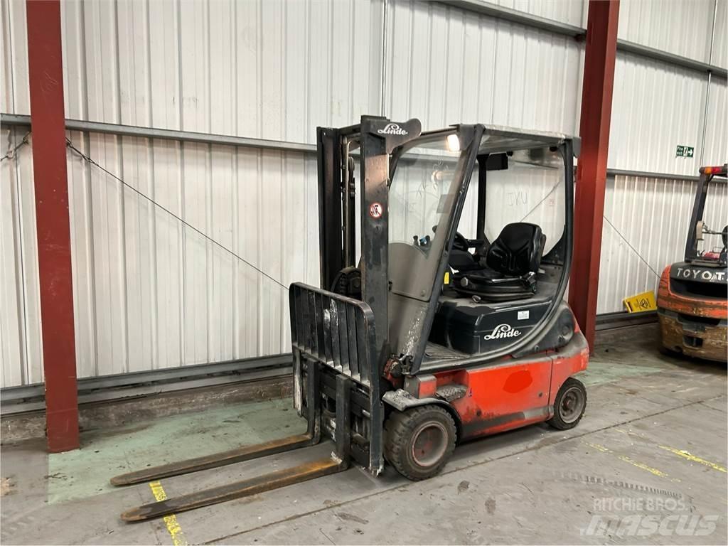 Linde E18P-02 电动叉车