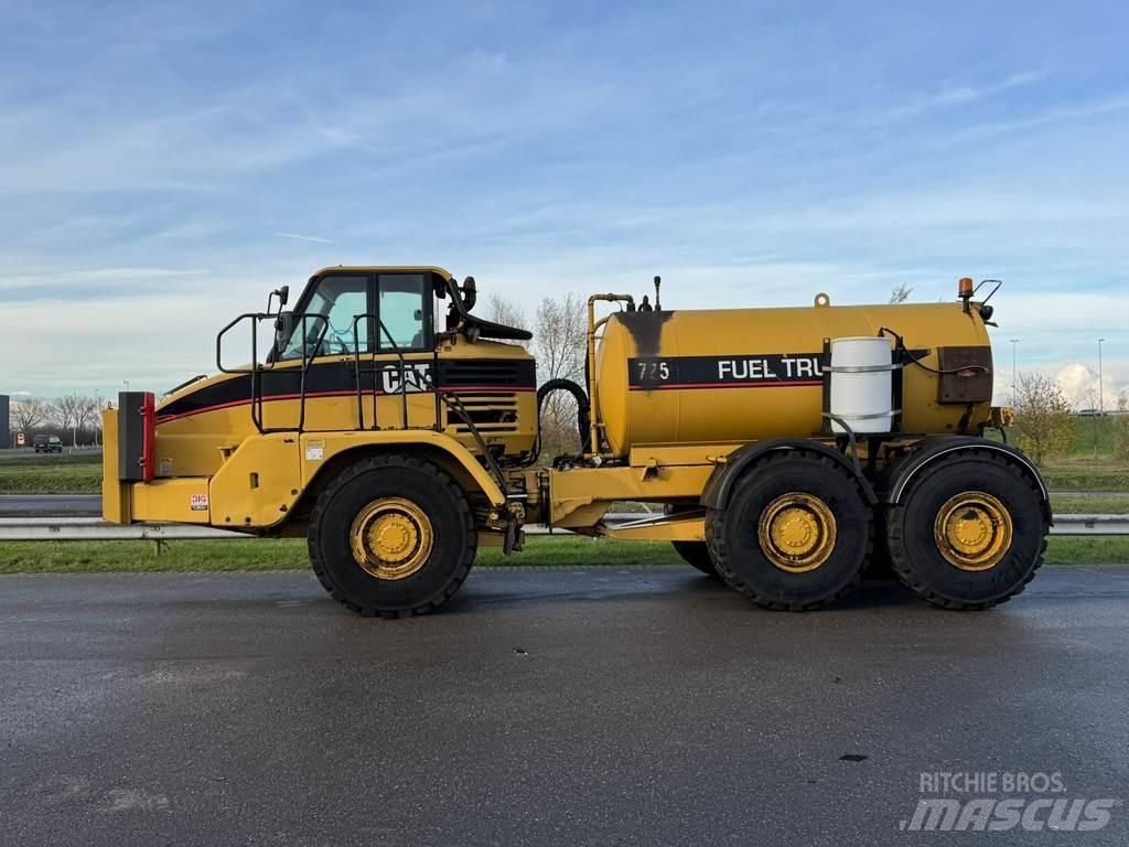 CAT 725 Fuel truck 油罐车