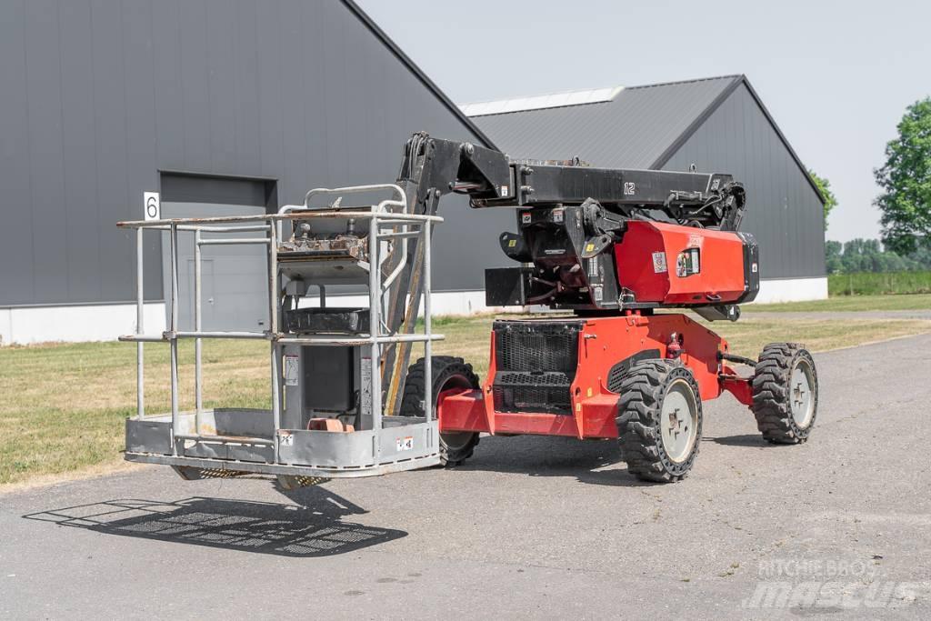 Manitou ManGo 12 曲臂高空工作平台