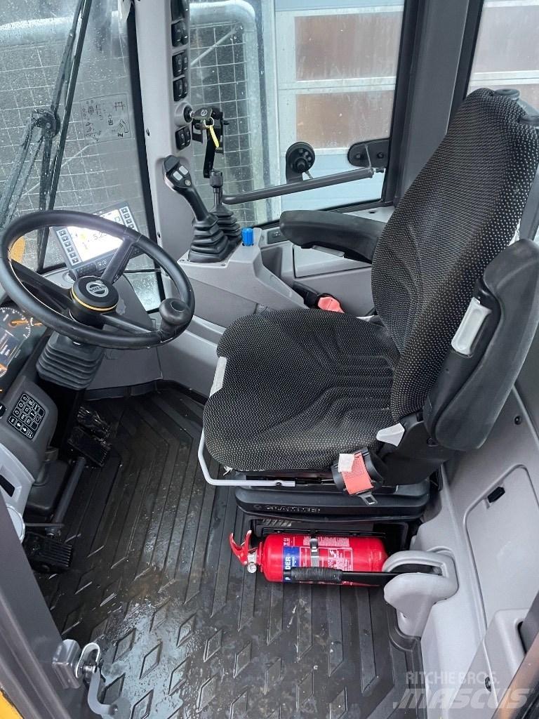 Volvo L45H 轮式装载机