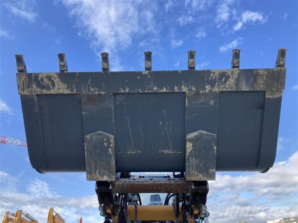 Liebherr L 538 轮式装载机