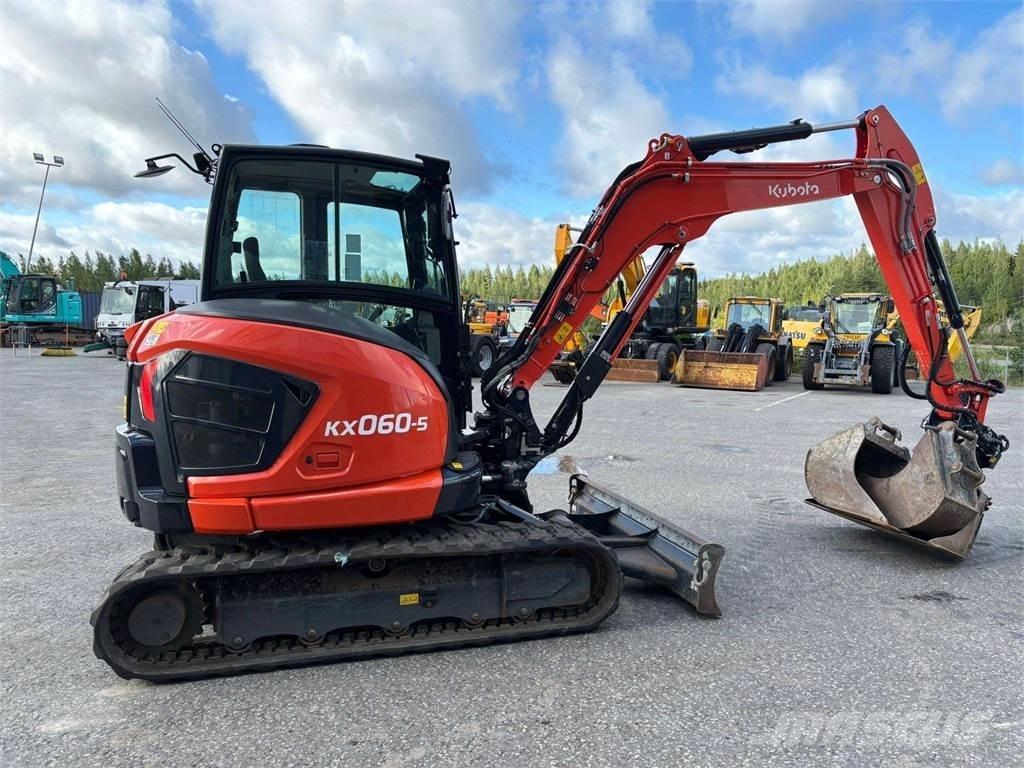 Kubota KX060-5 小型挖掘机