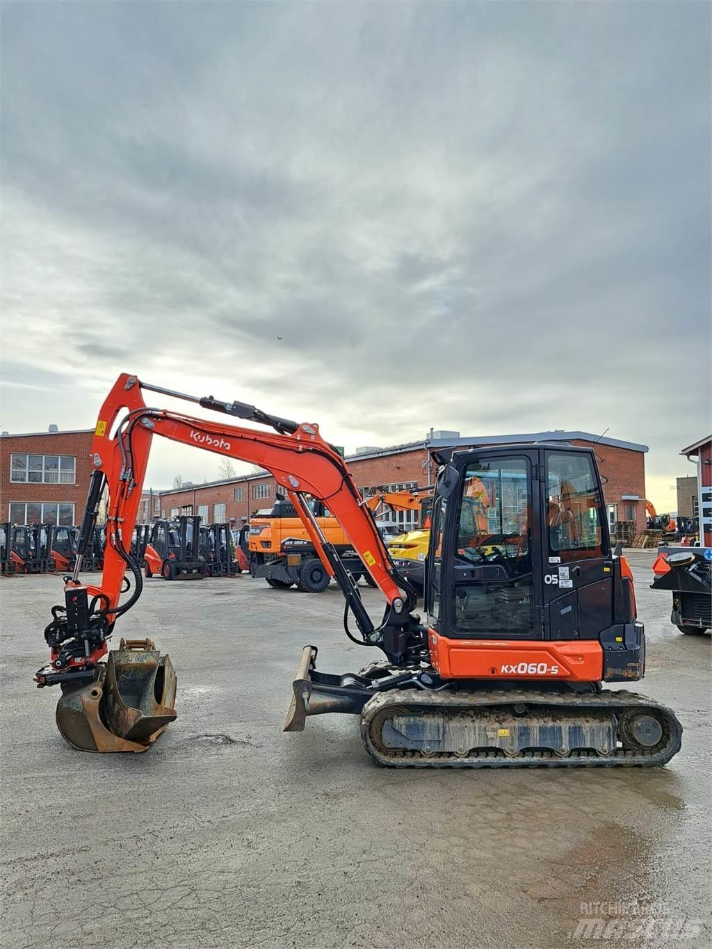 Kubota KX060-5 小型挖掘机