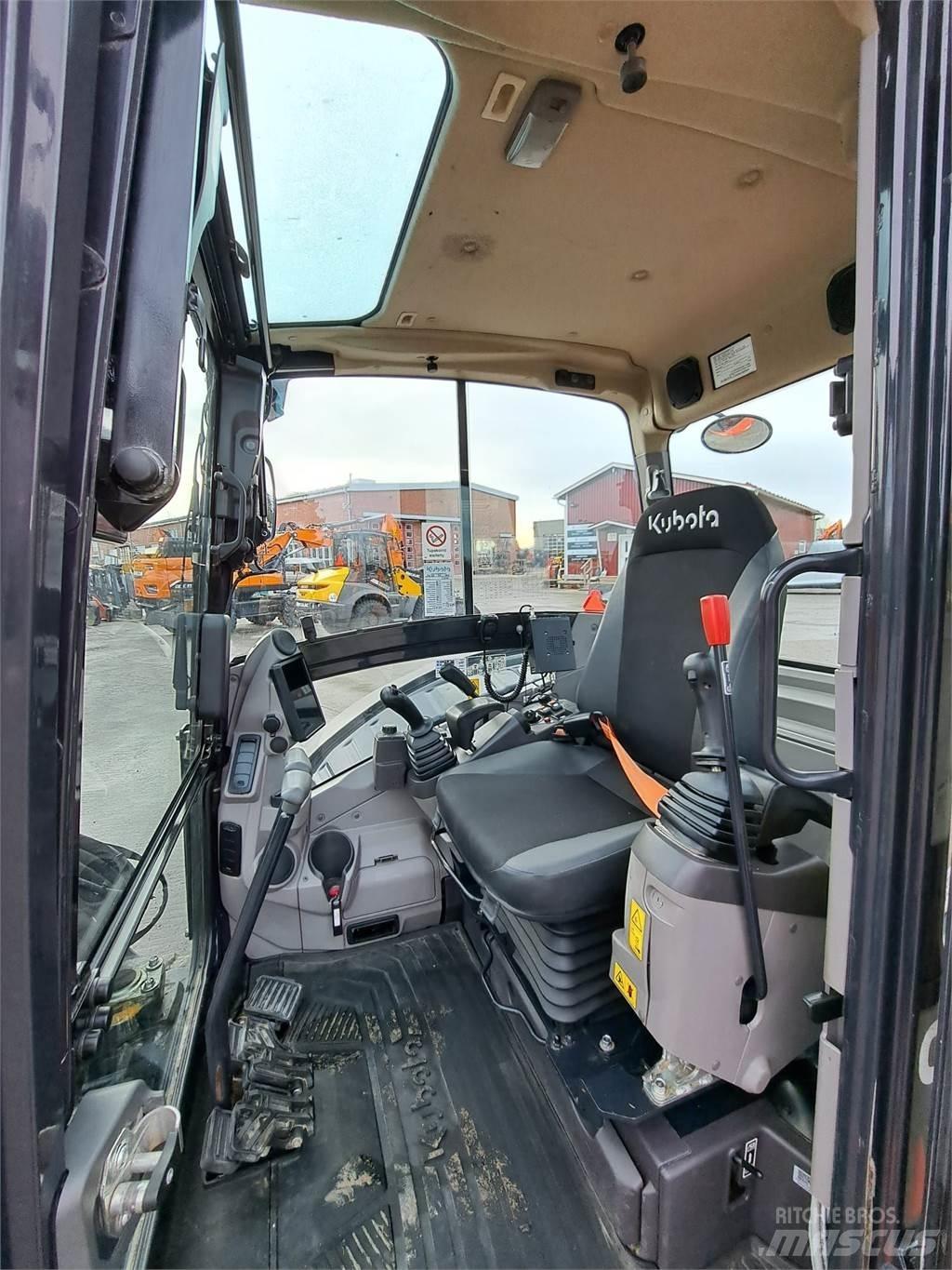 Kubota KX060-5 小型挖掘机