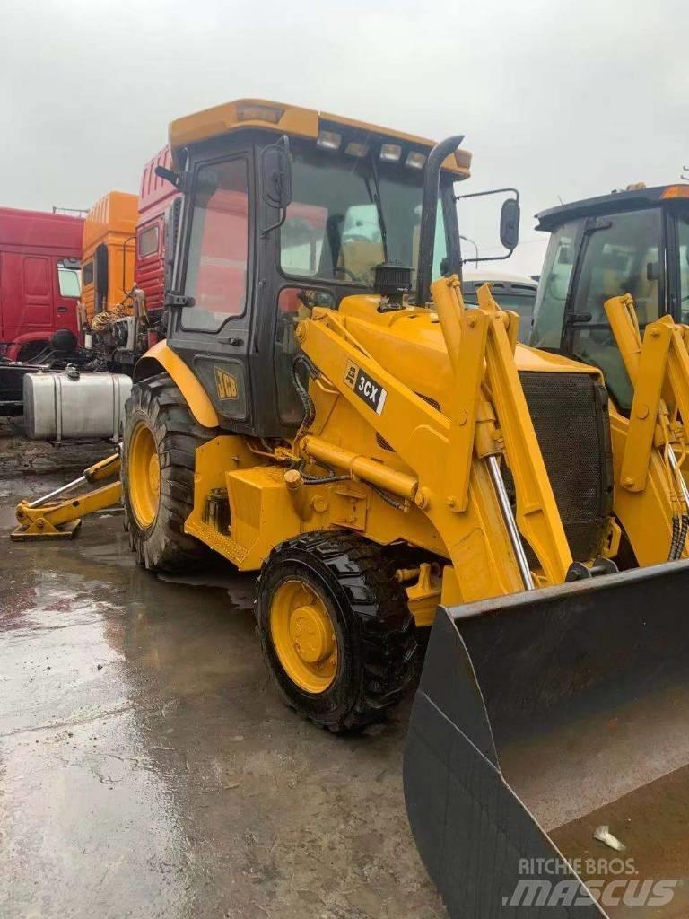 JCB 3 CX 反铲装载机