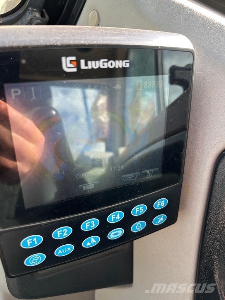LiuGong 909 ECR 中型挖掘机