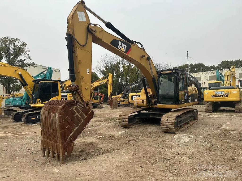 CAT 323D 履带挖掘机