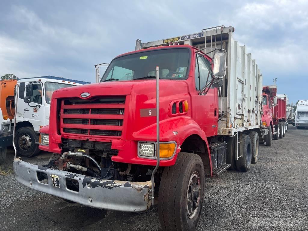 Sterling L7500 垃圾车