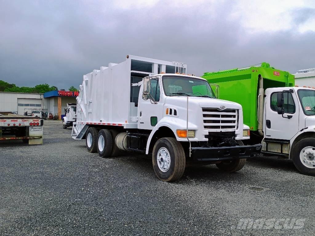 Sterling L7500 垃圾车