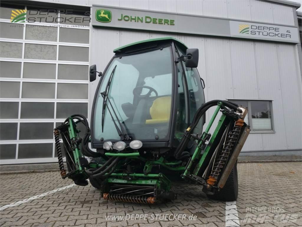 John Deere 8900A 割草机