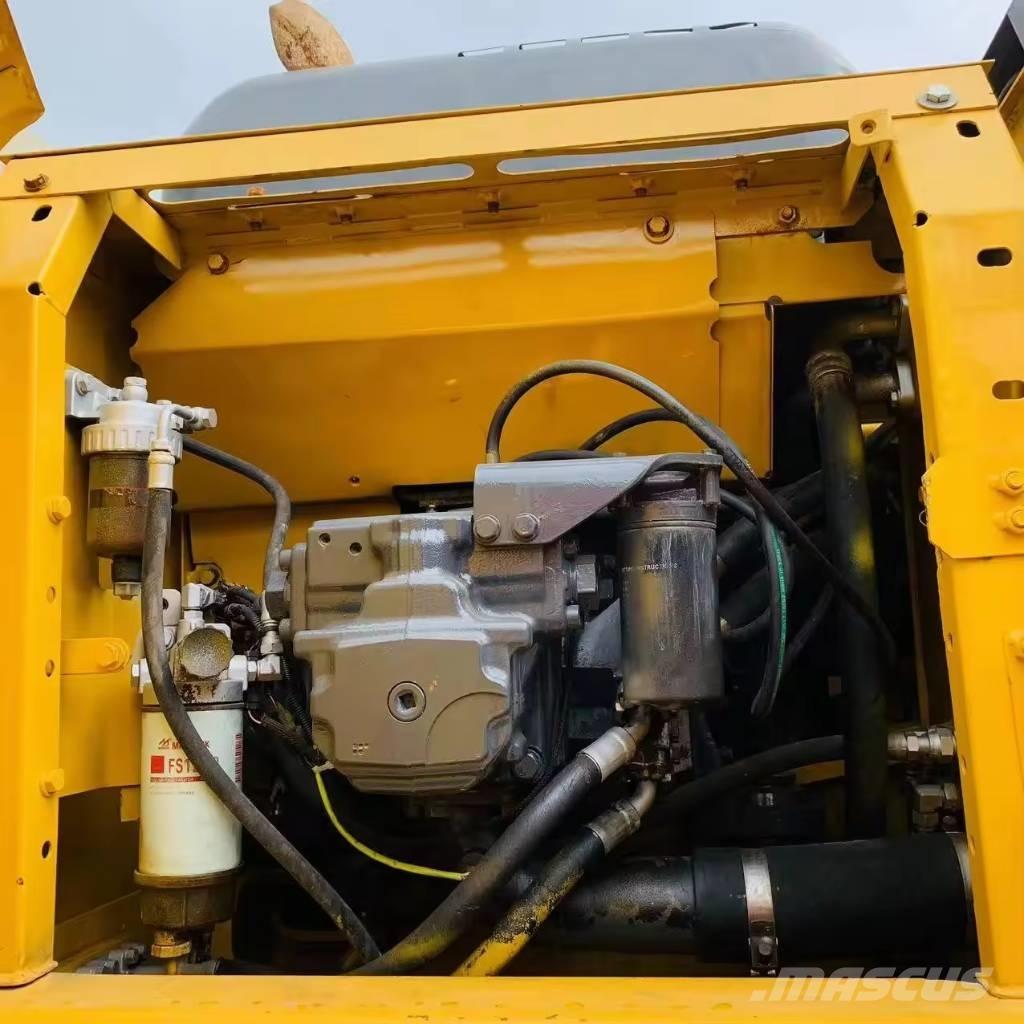 Komatsu PC 200 履带挖掘机