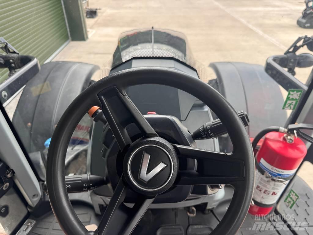 Valtra T 235 Direct 拖拉机/农用车