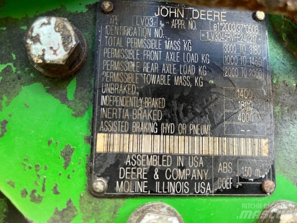 John Deere 3045 R 小型拖拉机