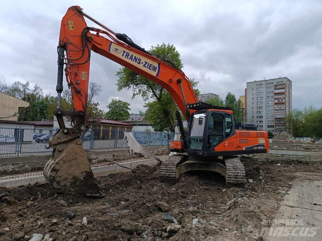 Doosan DX 300 LC-5 履带挖掘机