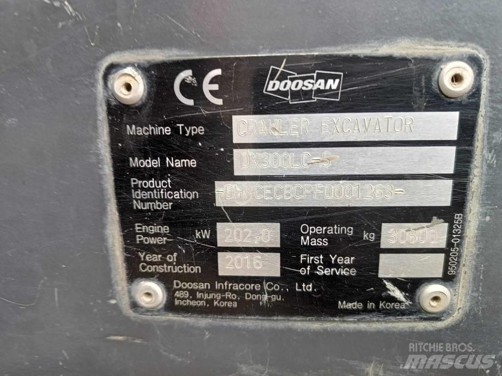 Doosan DX 300 LC-5 履带挖掘机