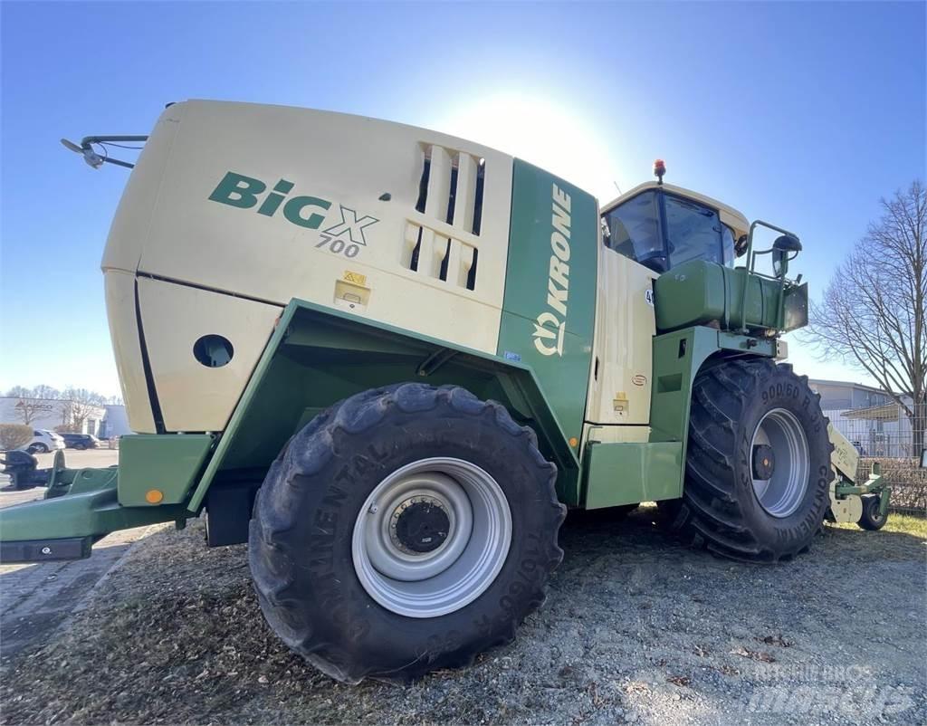 Krone BIG x 700 自走式青贮饲料收割机