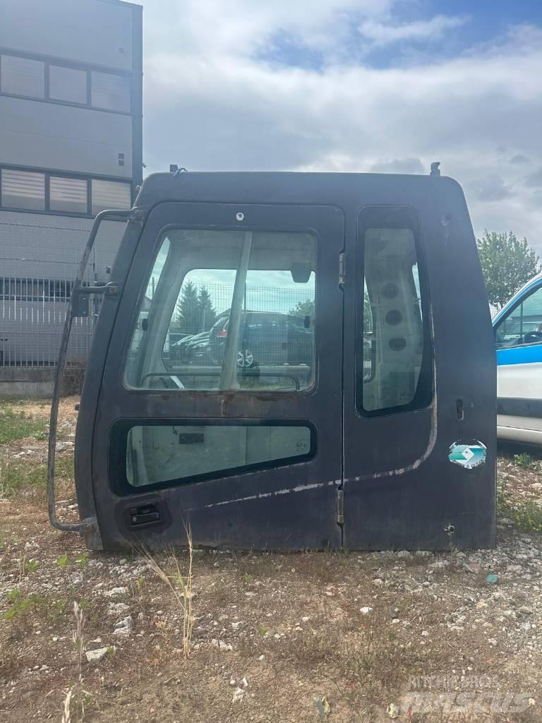 Hyundai 320 LC7A 履带挖掘机
