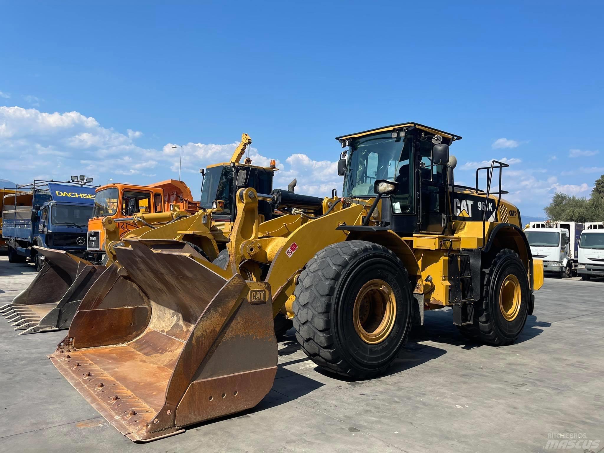 CAT 966K 轮式装载机