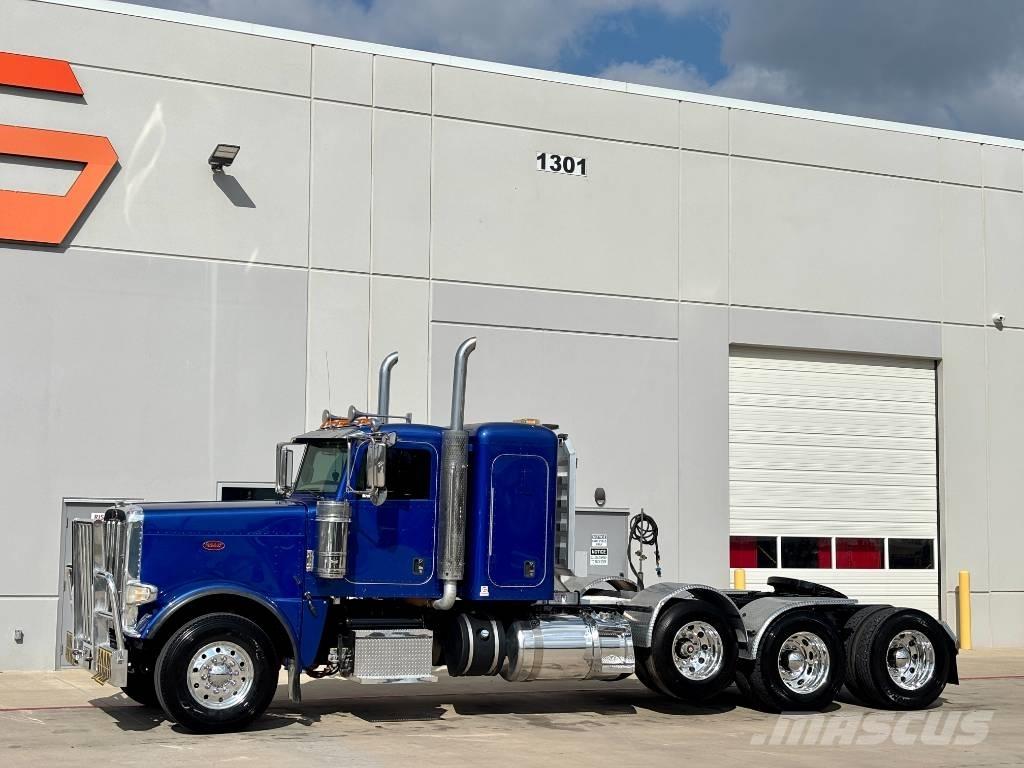 Peterbilt 389 牵引车