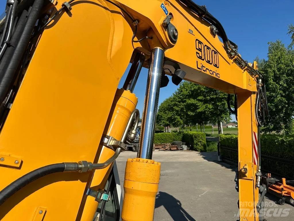 Liebherr A900C 轮式挖掘机