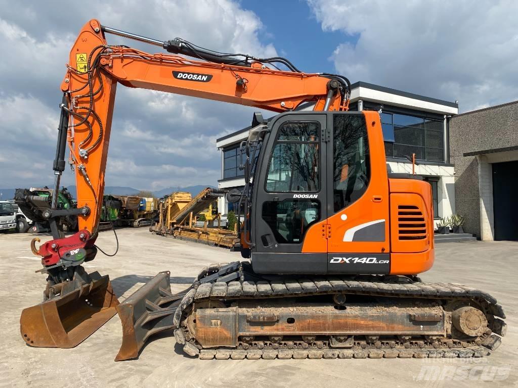 Doosan DX 140 LCR-5 履带挖掘机