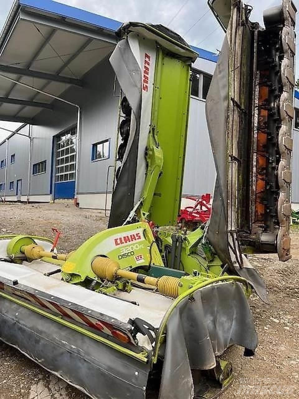 CLAAS 3200FC + 9300C 割草机