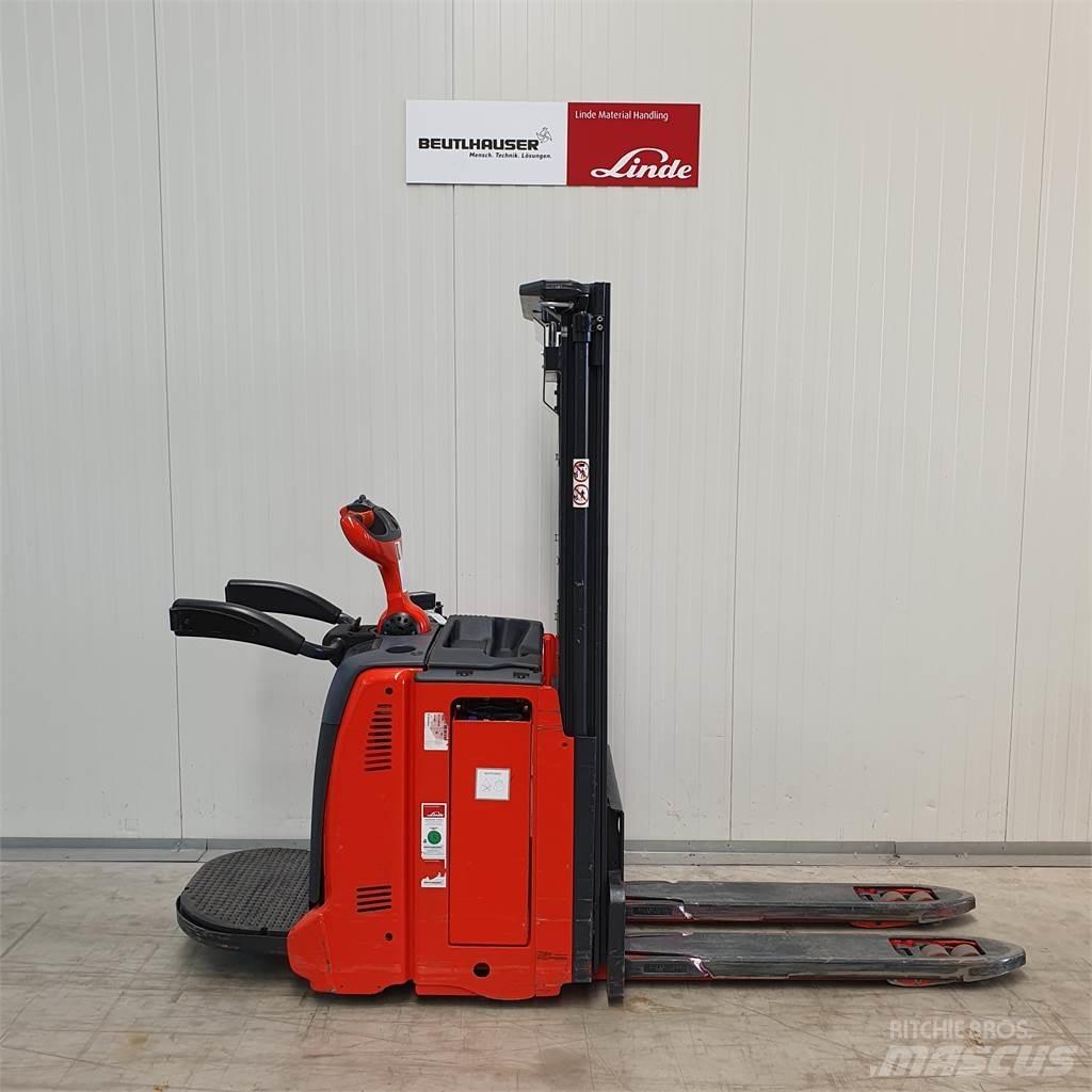 Linde D12AP 手推堆垛车