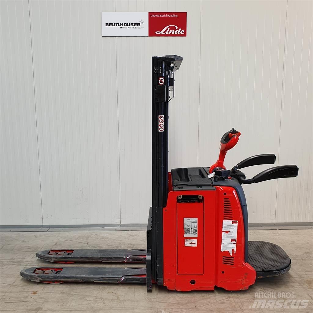 Linde D12AP 手推堆垛车