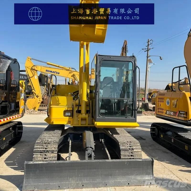 Komatsu PC 70 小型挖掘机