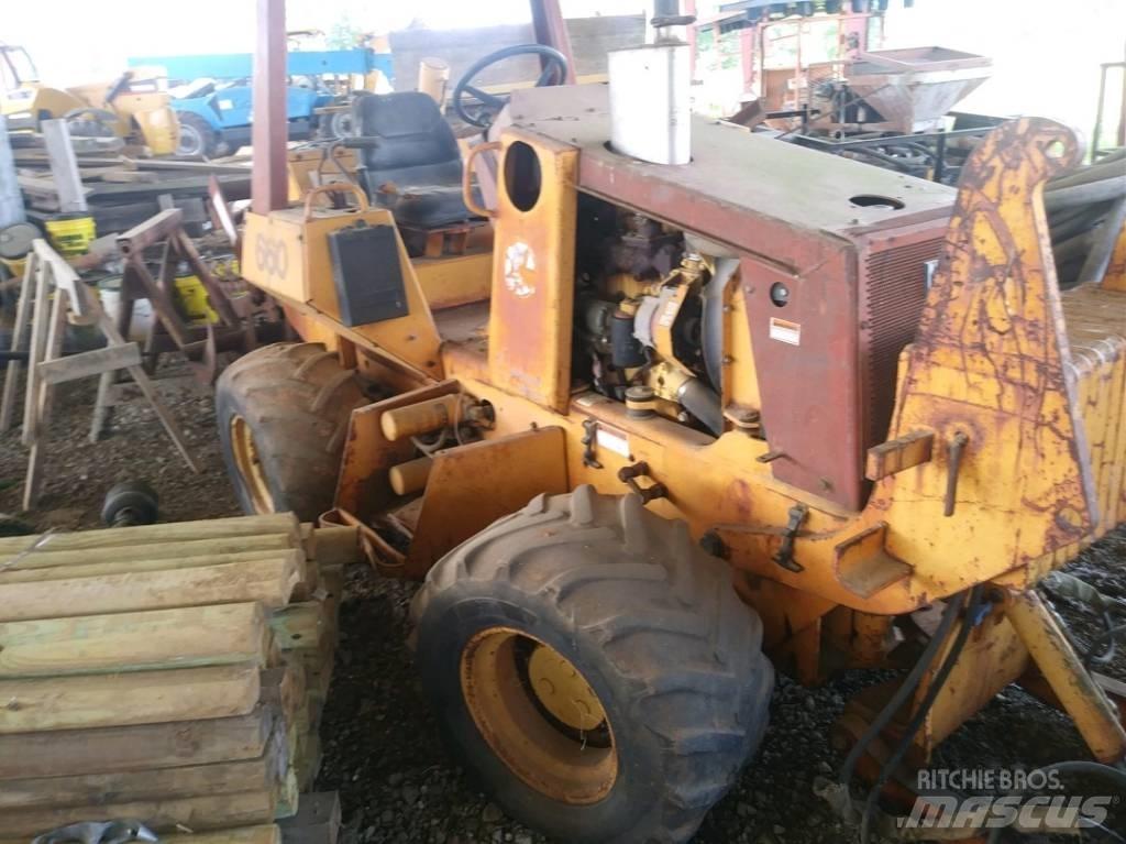 CASE 660 挖沟机