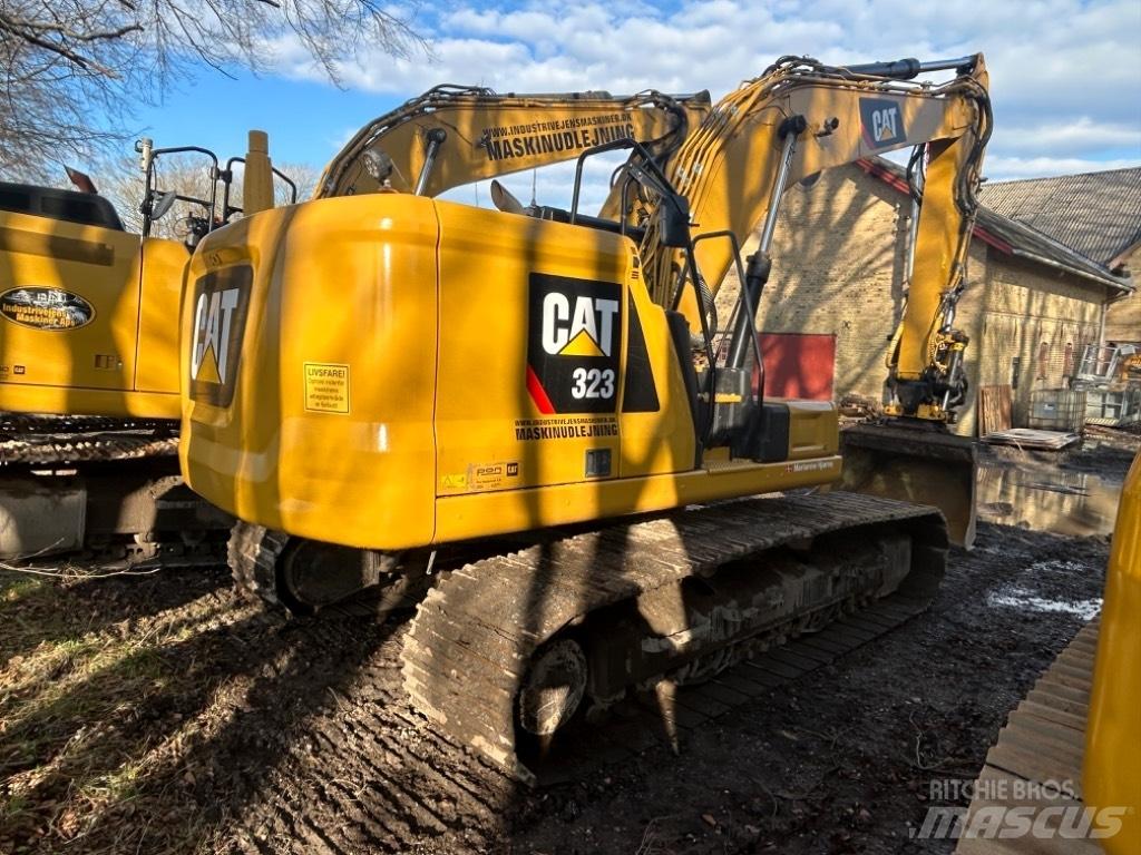 CAT 323 Nextgen 履带挖掘机