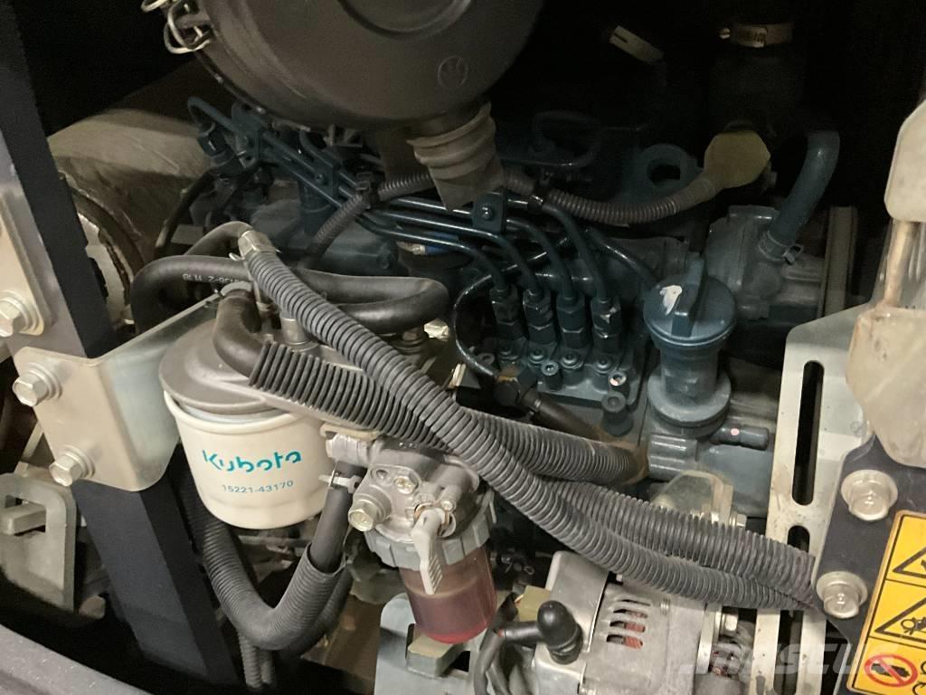 Kubota KX 027-4 小型挖掘机