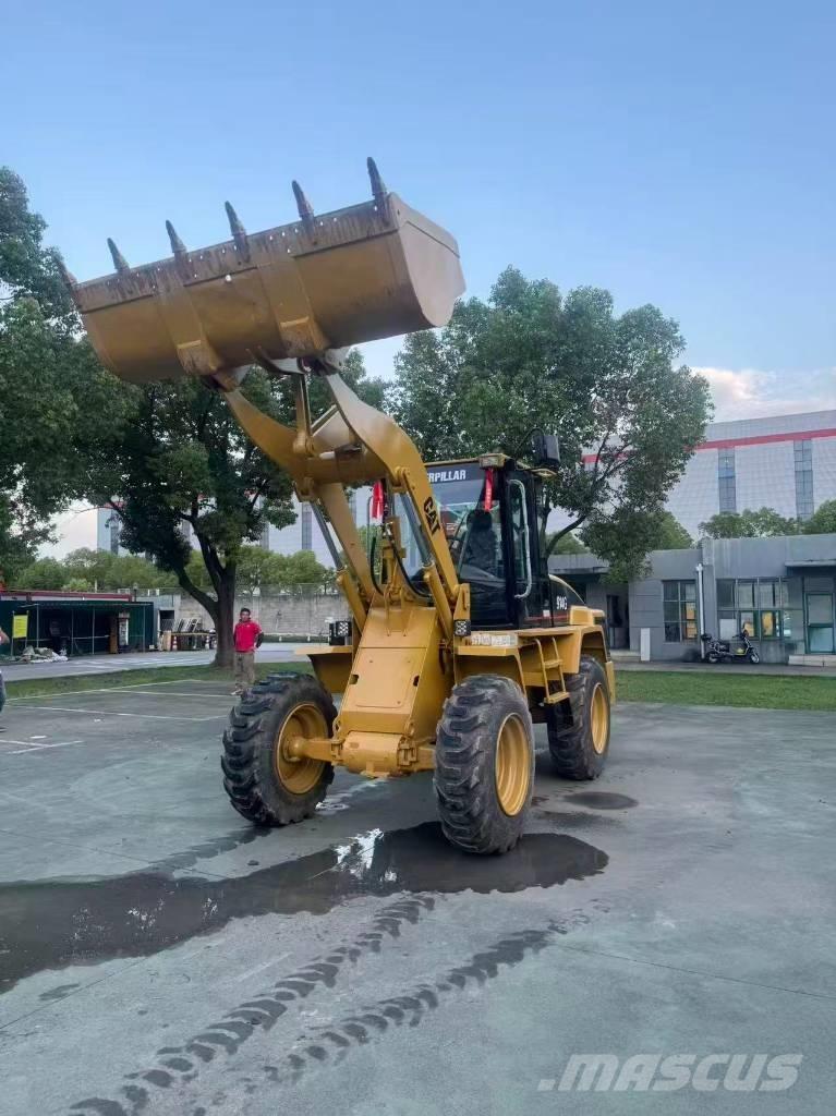 CAT 910M 轮式装载机