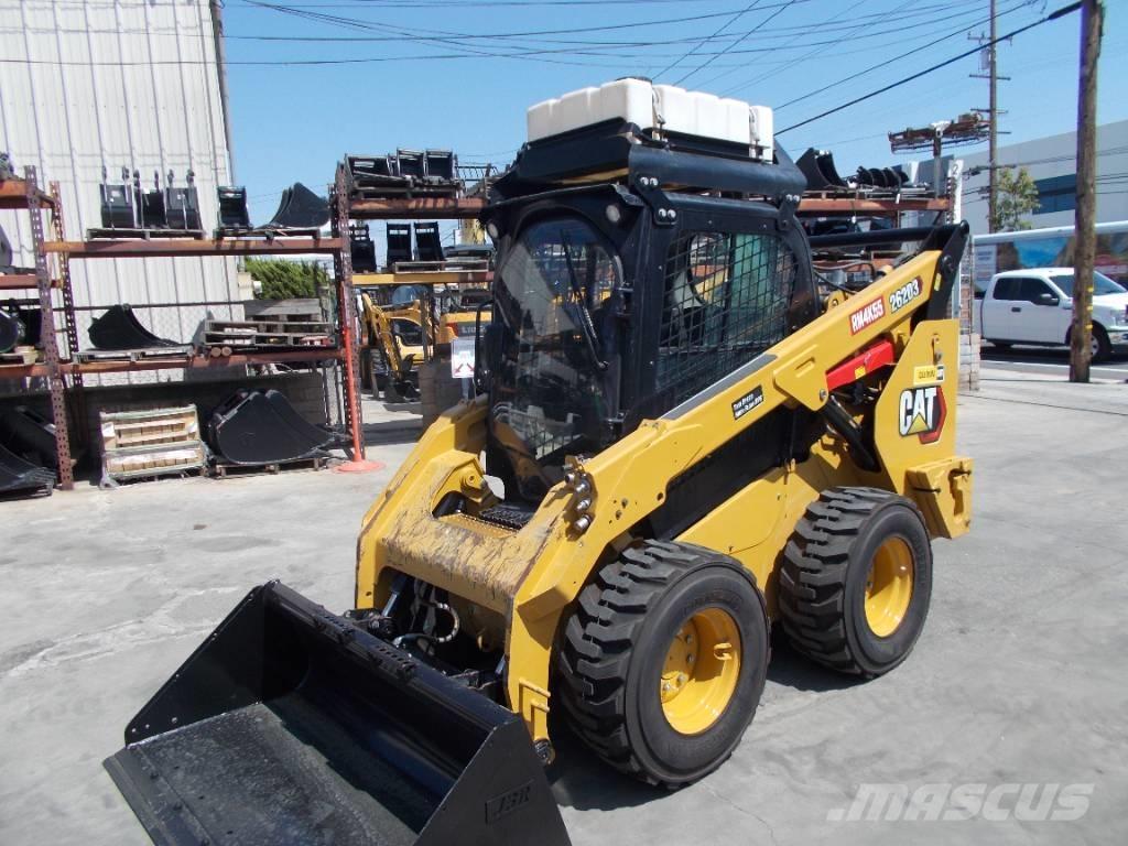 CAT 262D3 滑移装载机