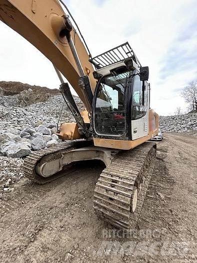 Liebherr R946 LC 特种挖掘机