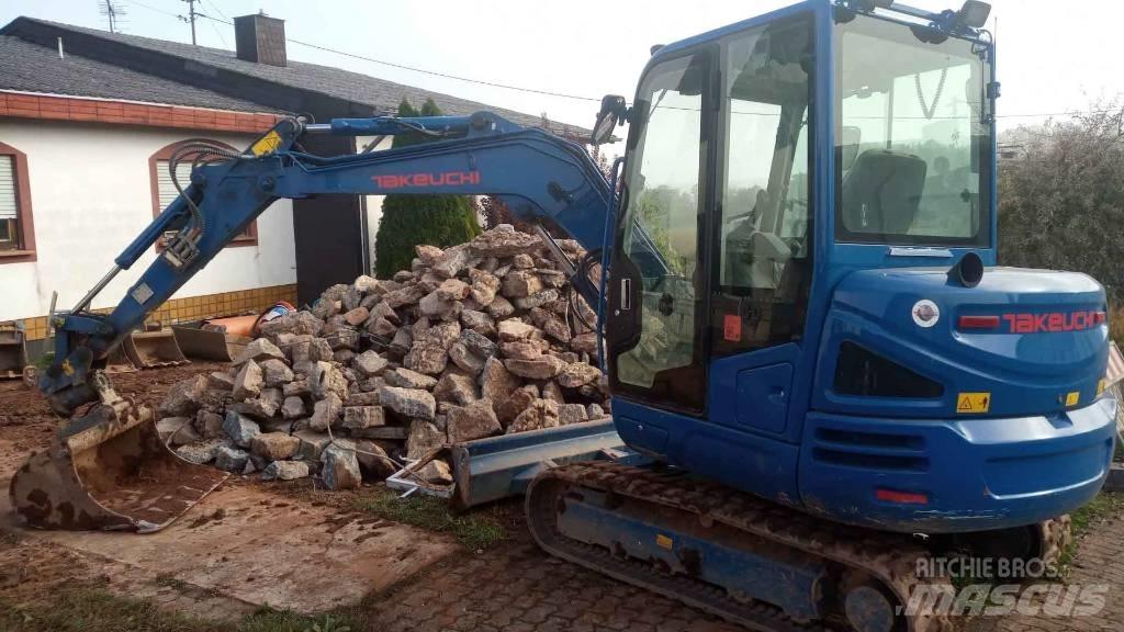 Takeuchi TB 240 小型挖掘机