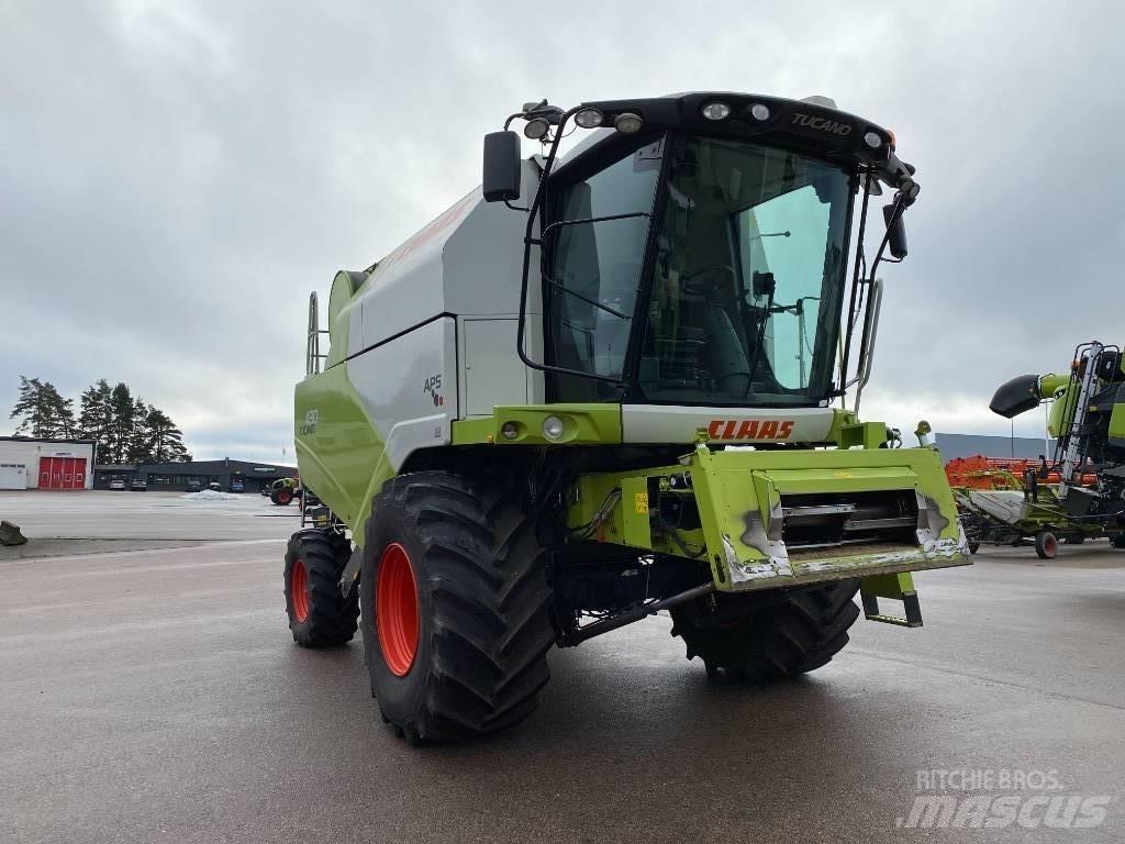 CLAAS Tucano 430 联合收割机