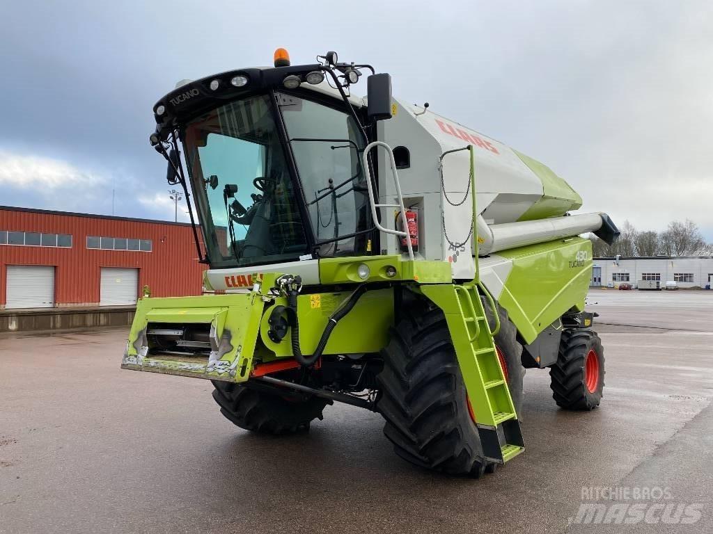 CLAAS Tucano 430 联合收割机