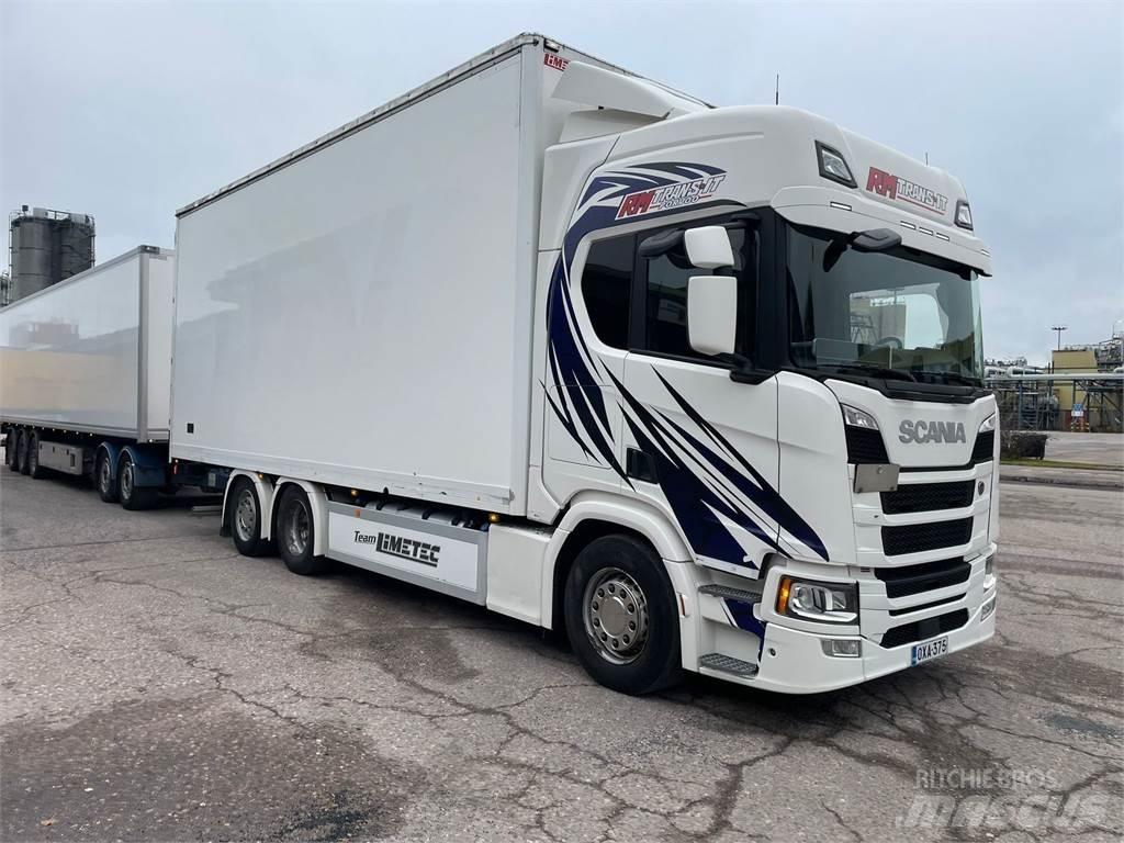 Scania R 500 6X2 厢式货车