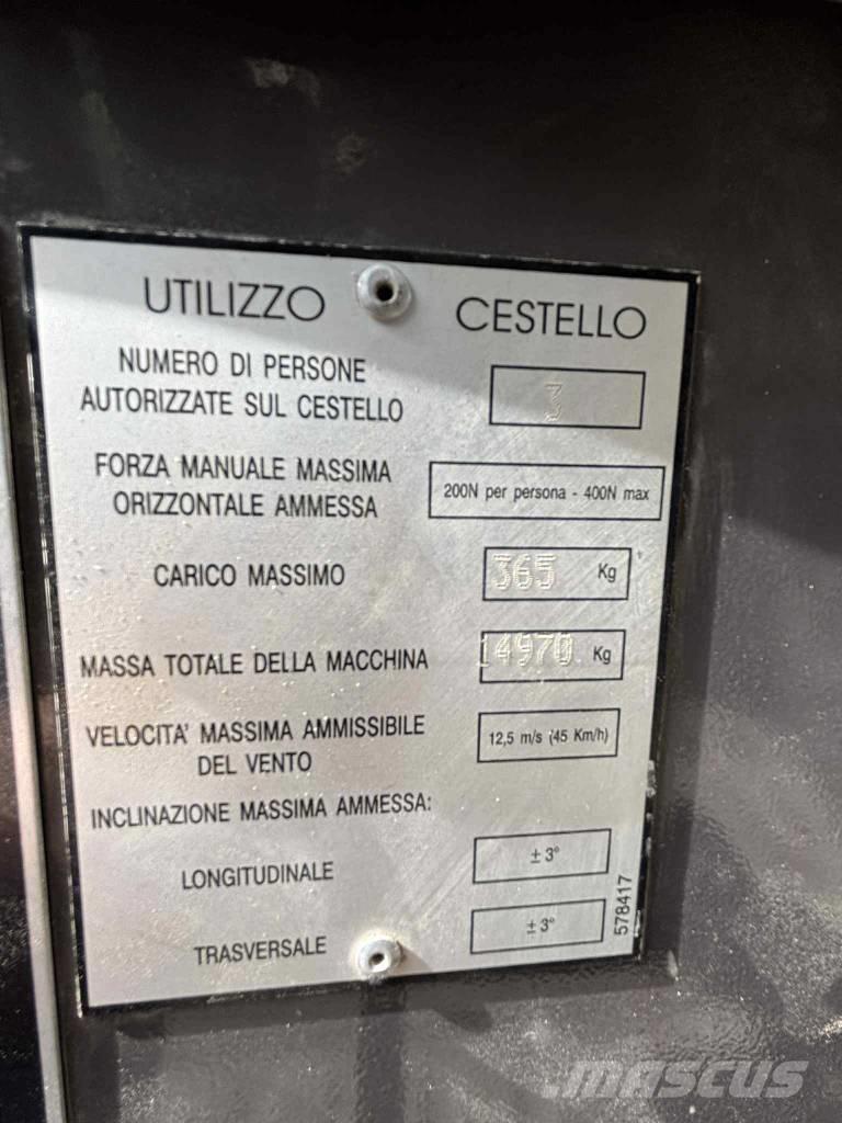 Manitou MRT 1842 伸缩臂叉装车|叉装车