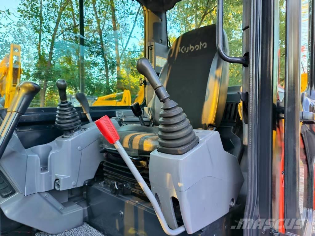 Kubota KX 165 小型挖掘机