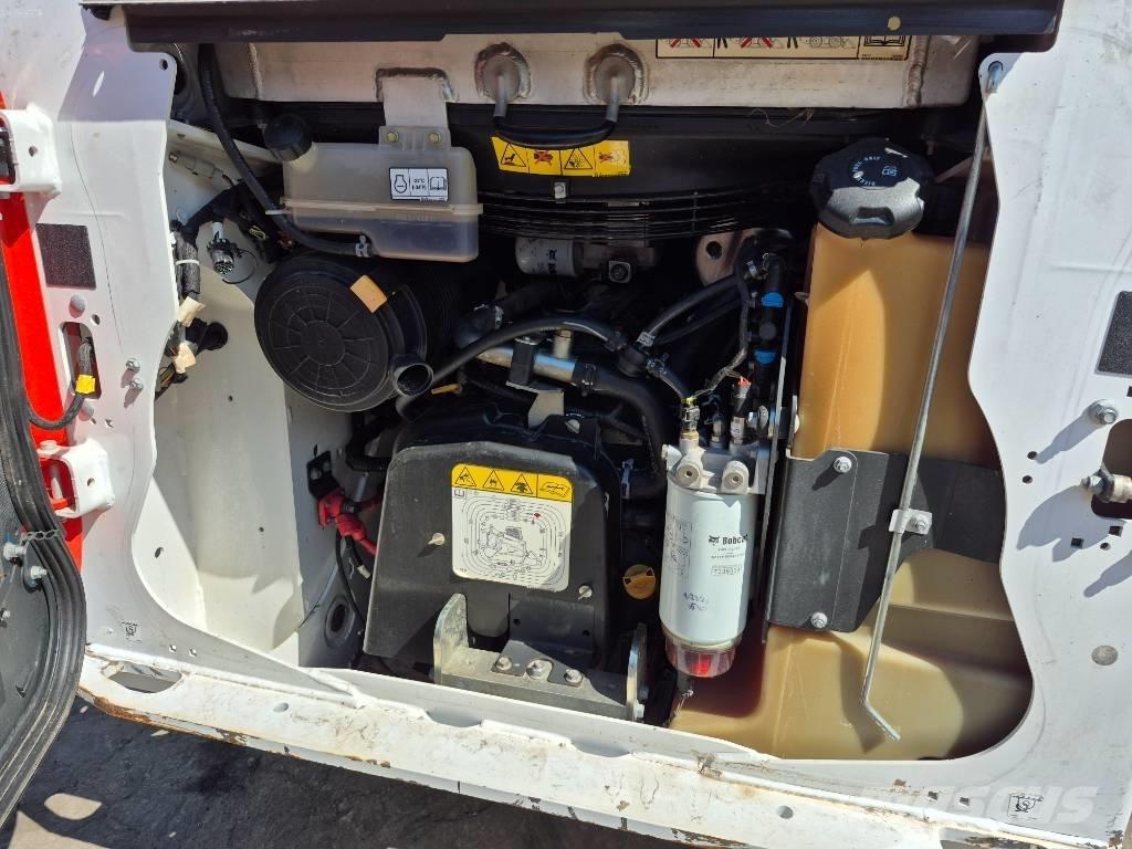 Bobcat S 76 滑移装载机