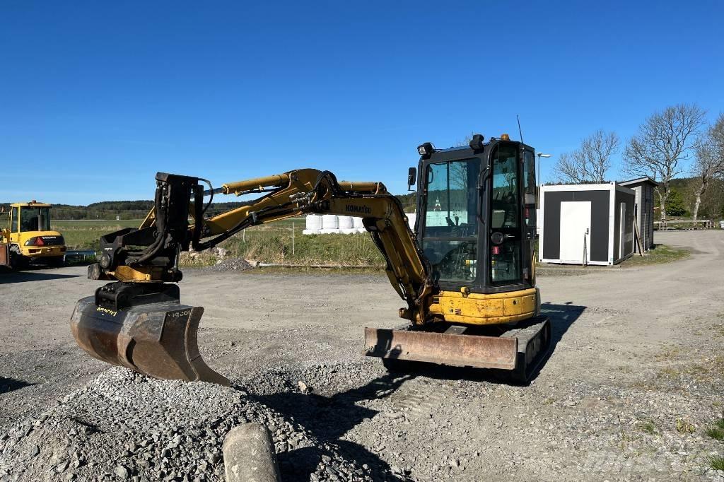 Komatsu PC 26 MR-3 小型挖掘机
