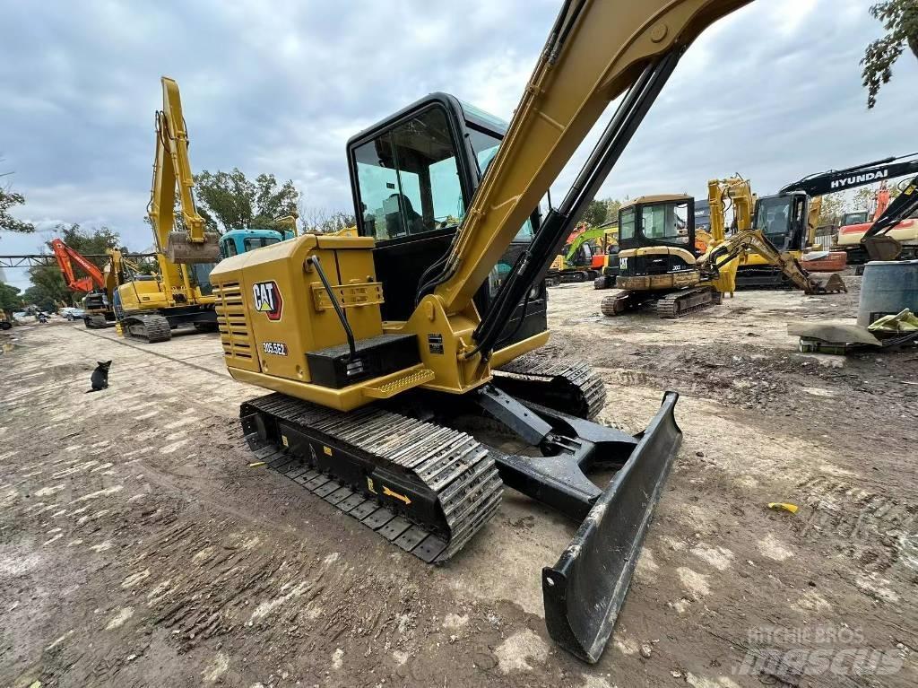 CAT 305.5E 小型挖掘机