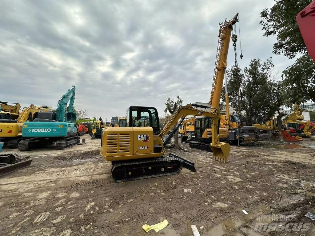 CAT 305.5E 小型挖掘机