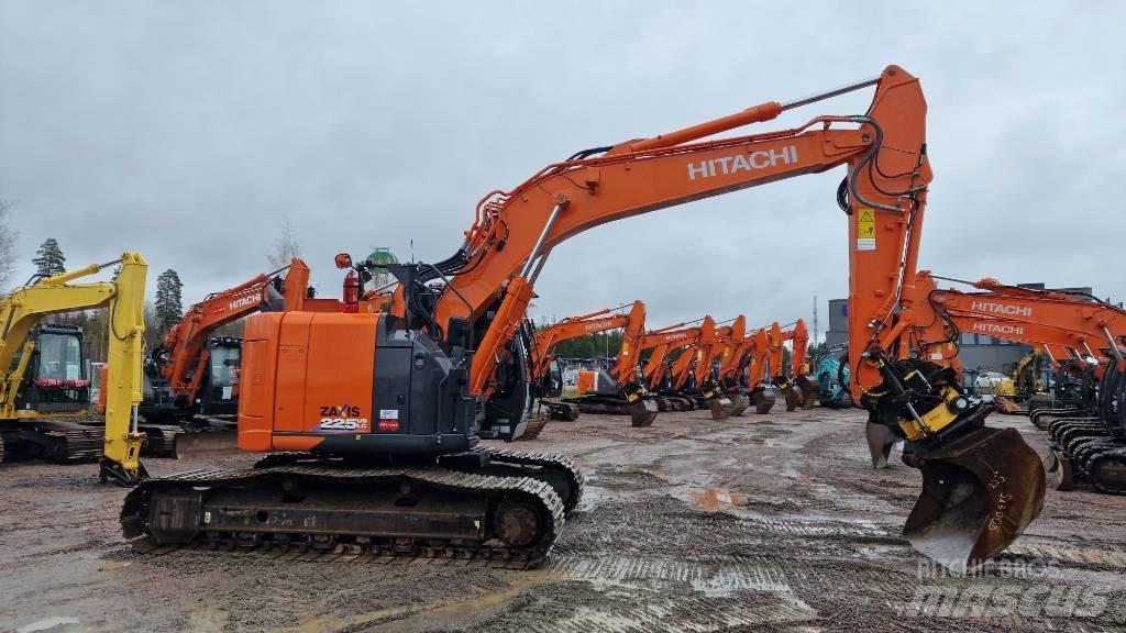 Hitachi ZX225USLC-6 履带挖掘机