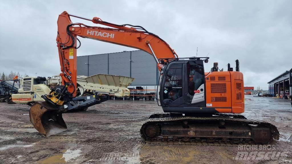 Hitachi ZX225USLC-6 履带挖掘机