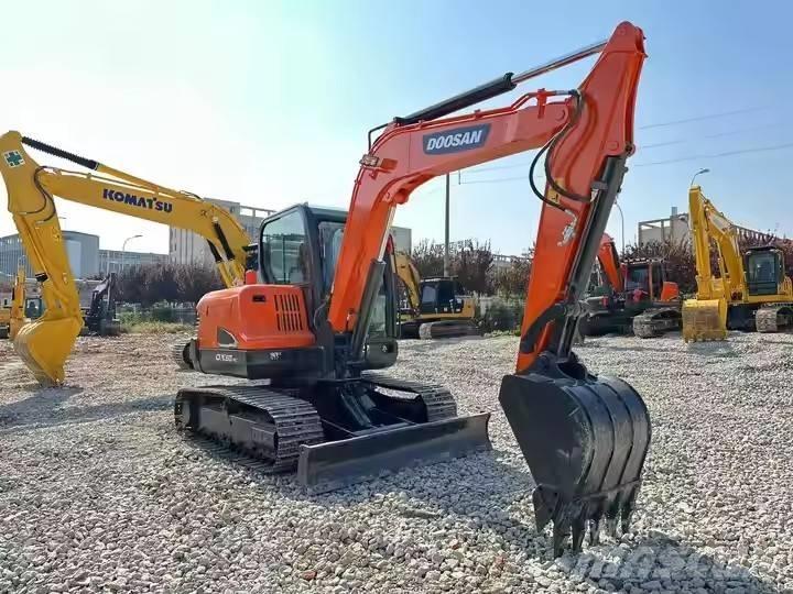 Doosan DX60-9C 履带挖掘机